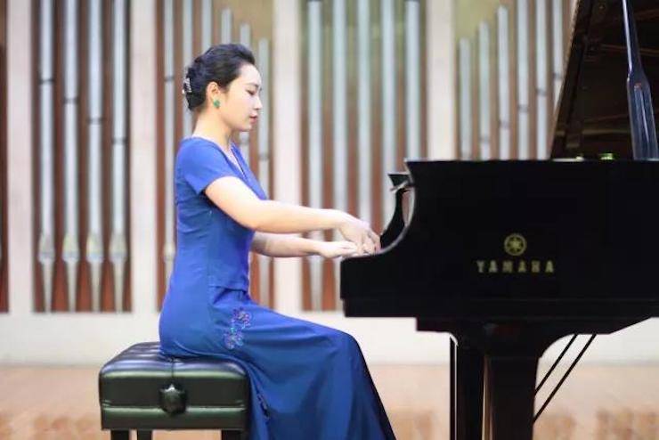 2017yl6809永利亚洲音乐奖学金-西安音乐学院颁奖仪式暨yl6809永利海外艺术家英娜·法利克斯钢琴独奏音乐会成功举办！