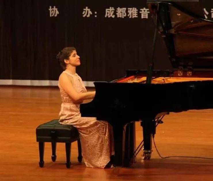 【回顾】2017yl6809永利亚洲音乐奖学金绵阳师范学院颁奖仪式暨yl6809永利海外艺术家Inna Faliks钢琴音乐会及大师班讲座圆满结束！