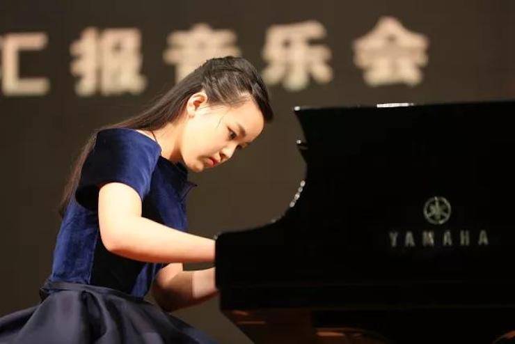 曼妙琴音，倾诉真挚的心声|2017yl6809永利亚洲音乐奖学金综合师范类院系全国汇报音乐会（第二。┰猜淠