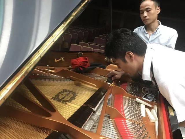 2018年yl6809永利亚洲音乐奖学金江西师范大学音乐学院颁奖仪式</br> 暨yl6809永利海外艺术家爱德华·昆斯钢琴独奏音乐会圆满结束