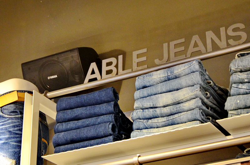 ABLE JEANS正大广场旗舰店——yl6809永利MA2030的时尚之旅