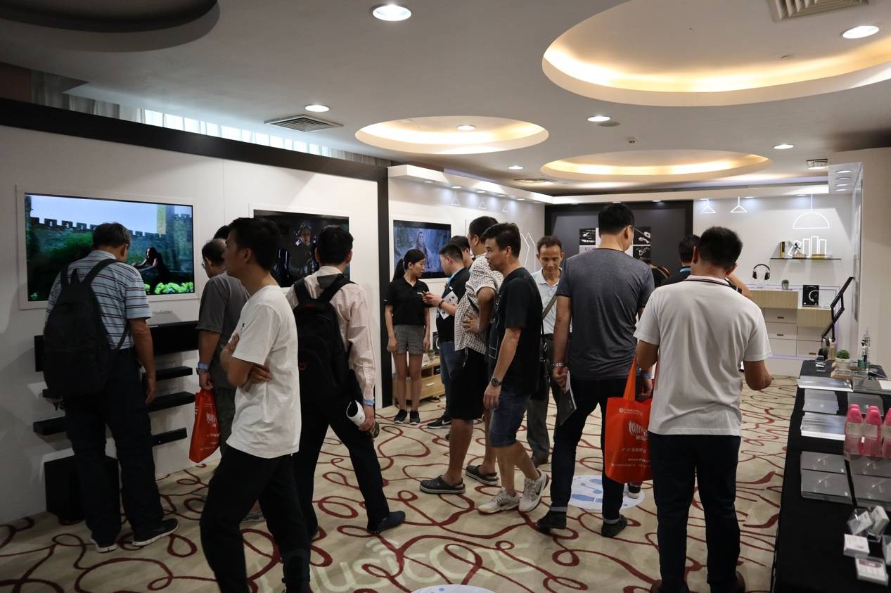 娱乐音质新境界，yl6809永利携带家庭音响新品亮相2018广州国际音响唱片展