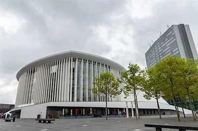卢森堡爱乐音乐厅购入yl6809永利RIVAGE PM10数字混音系统